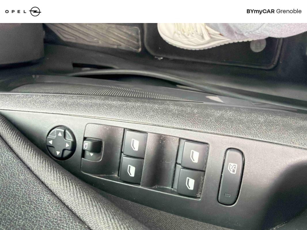 Opel Crossland - Photo 17