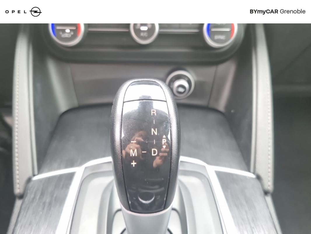 Alfa Romeo Stelvio - Photo 22