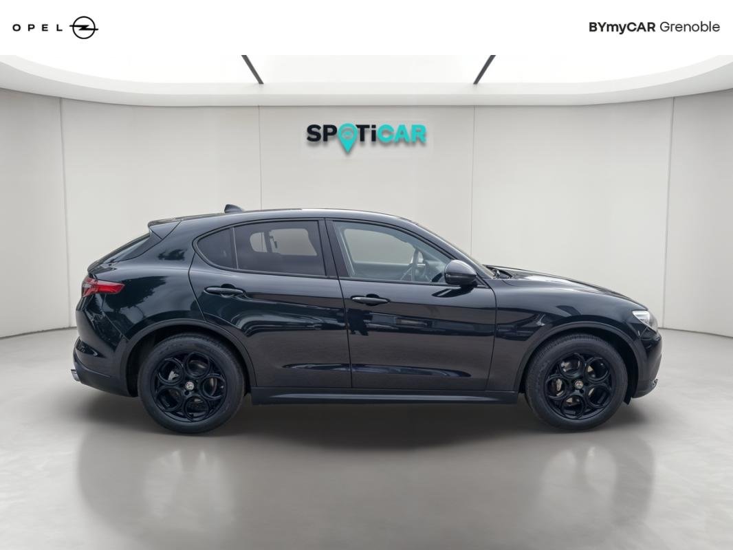 Alfa Romeo Stelvio - Photo 6
