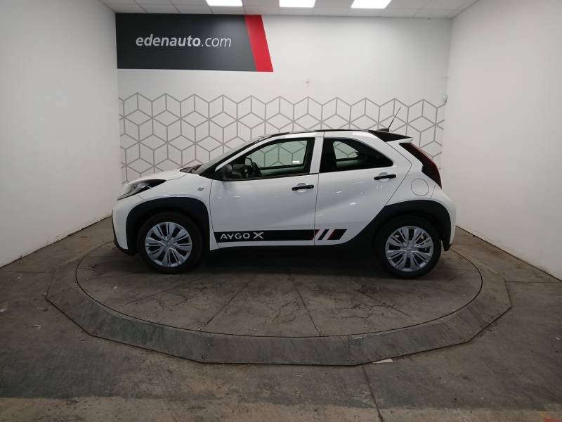 Toyota aygo x - Photo 2