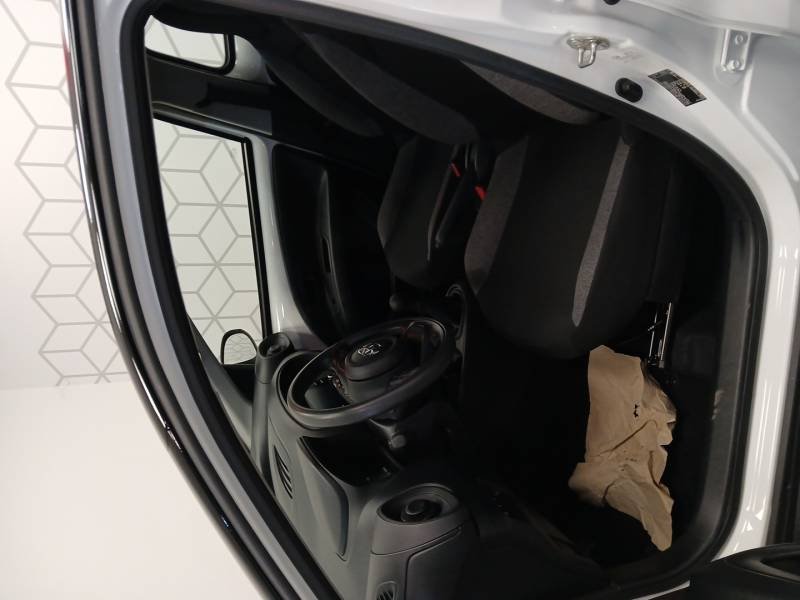 Toyota aygo x - Photo 10
