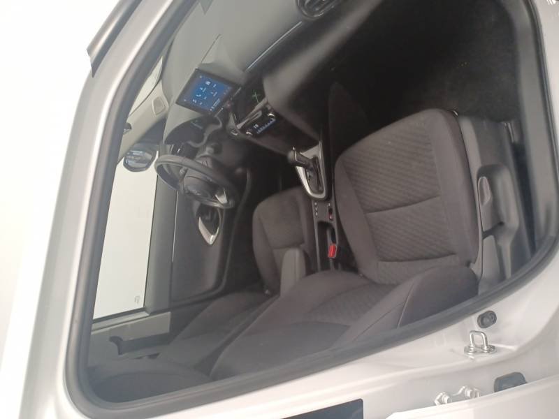 Toyota Yaris - Photo 12