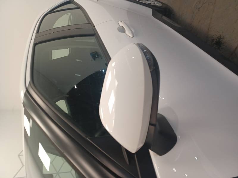 Toyota Yaris - Photo 17