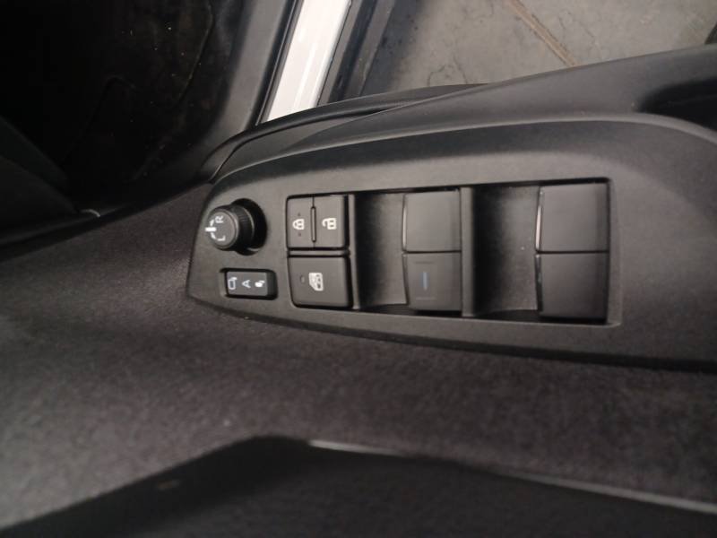 Toyota Yaris - Photo 19
