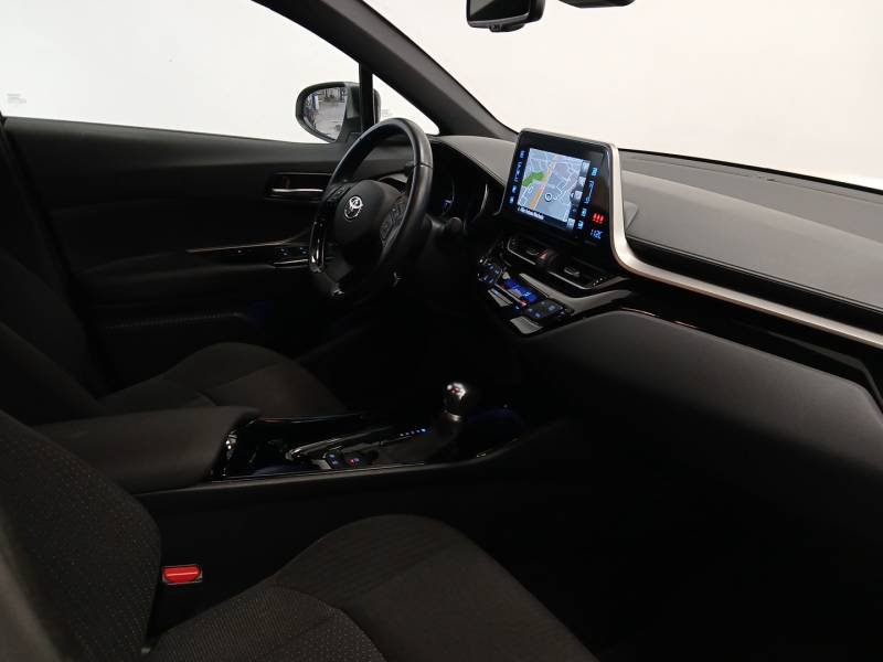 Toyota C-HR - Photo 12