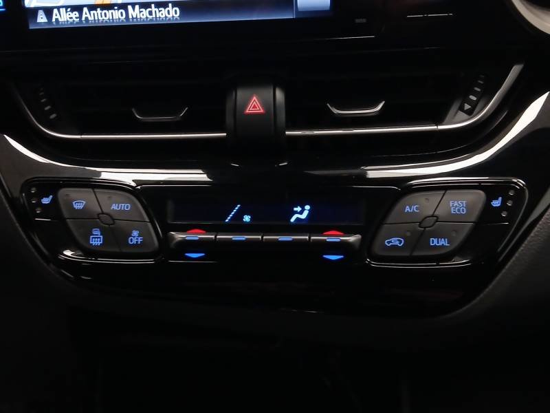Toyota C-HR - Photo 24