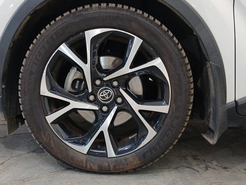 Toyota C-HR - Photo 9
