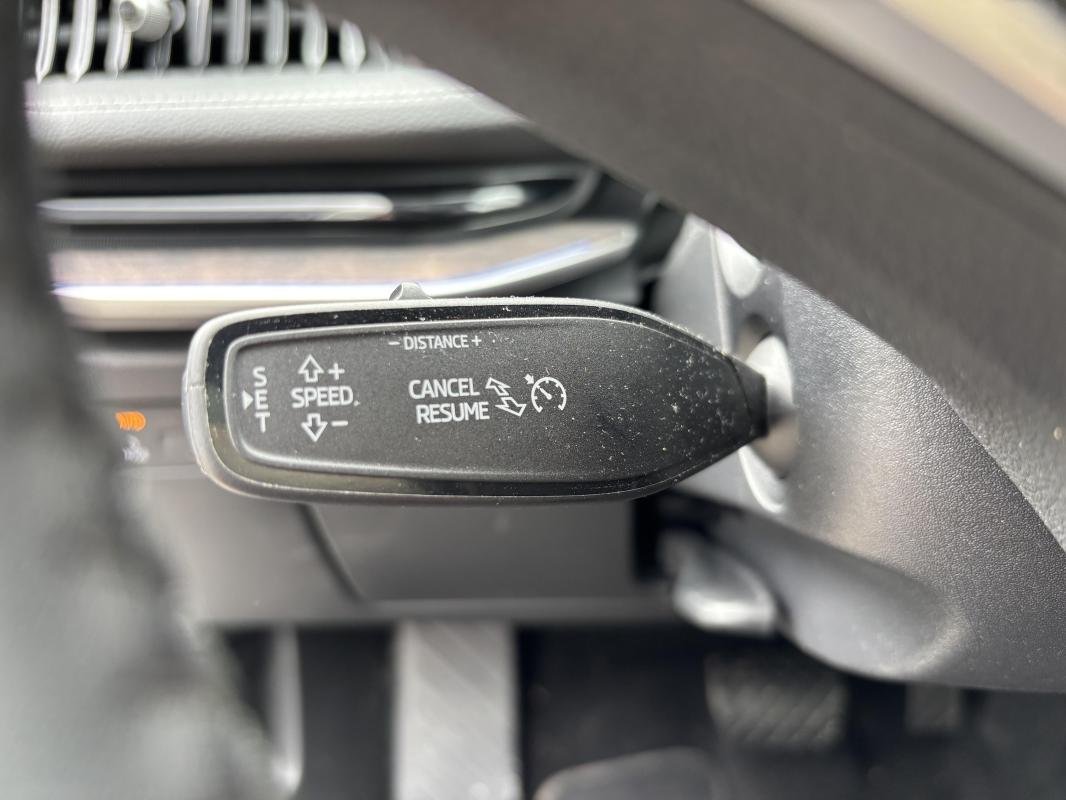 Skoda Superb Combi - Photo 11