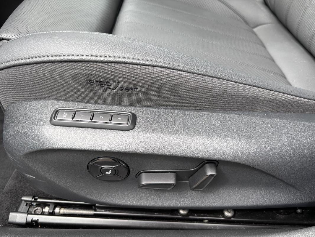 Skoda Superb Combi - Photo 16