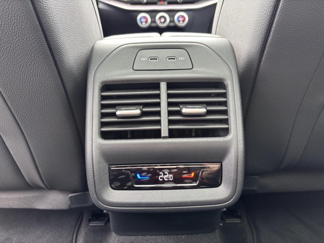 Skoda Superb Combi - Photo 26