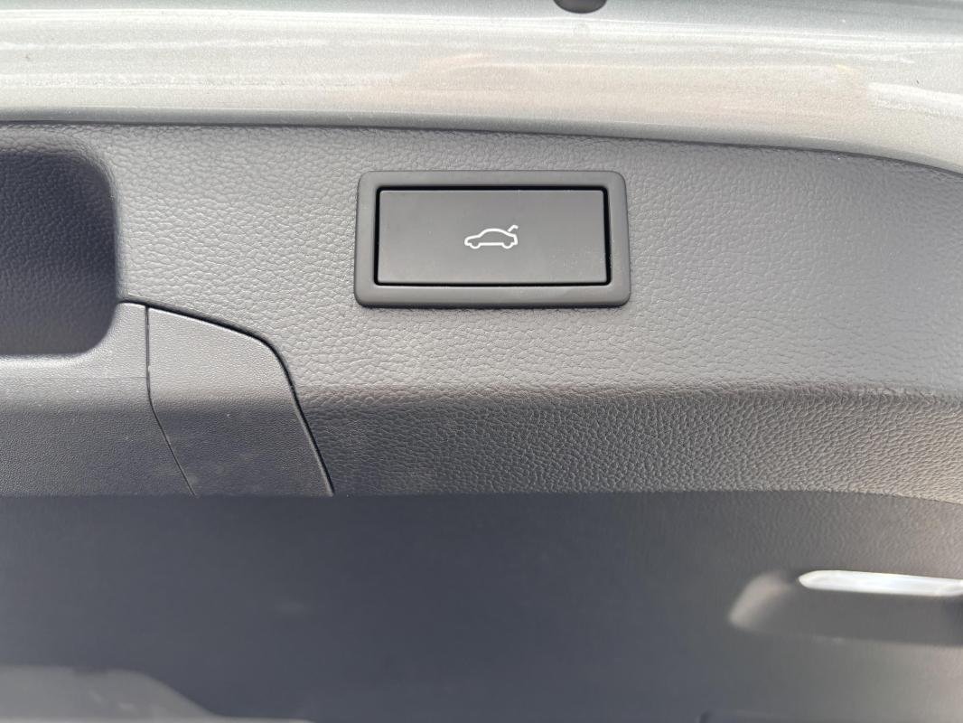 Skoda Superb Combi - Photo 28
