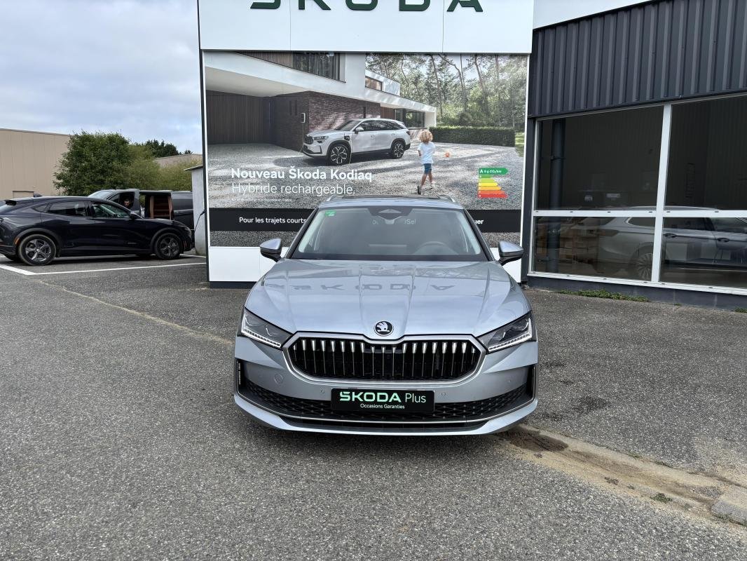 Skoda Superb Combi - Photo 8