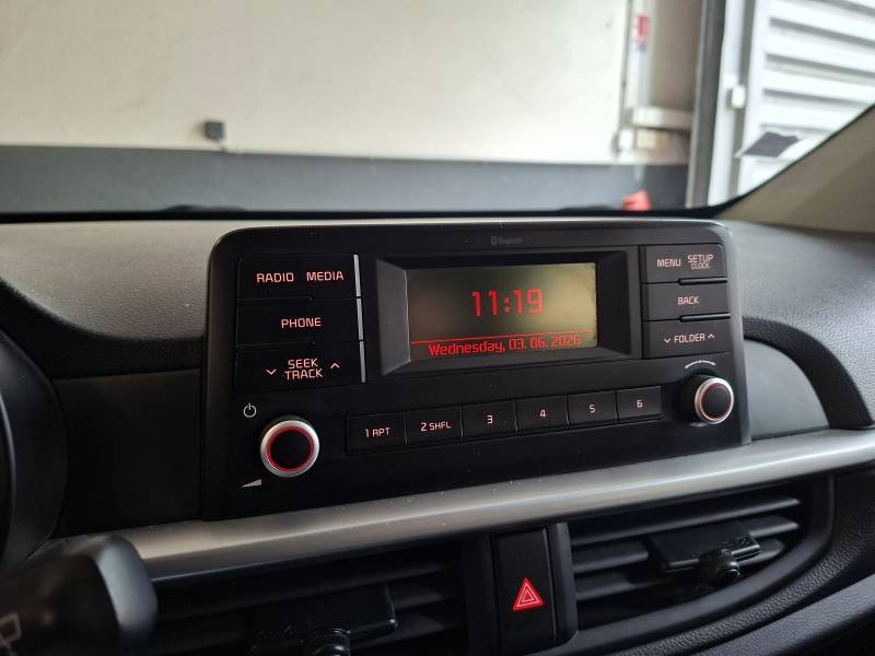 Kia Picanto - Photo 21