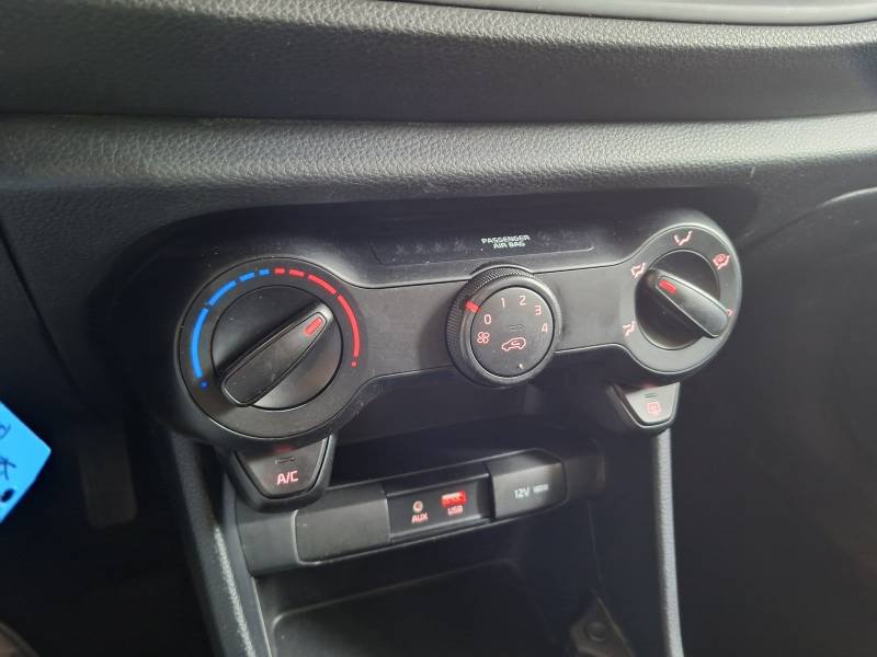 Kia Picanto - Photo 22