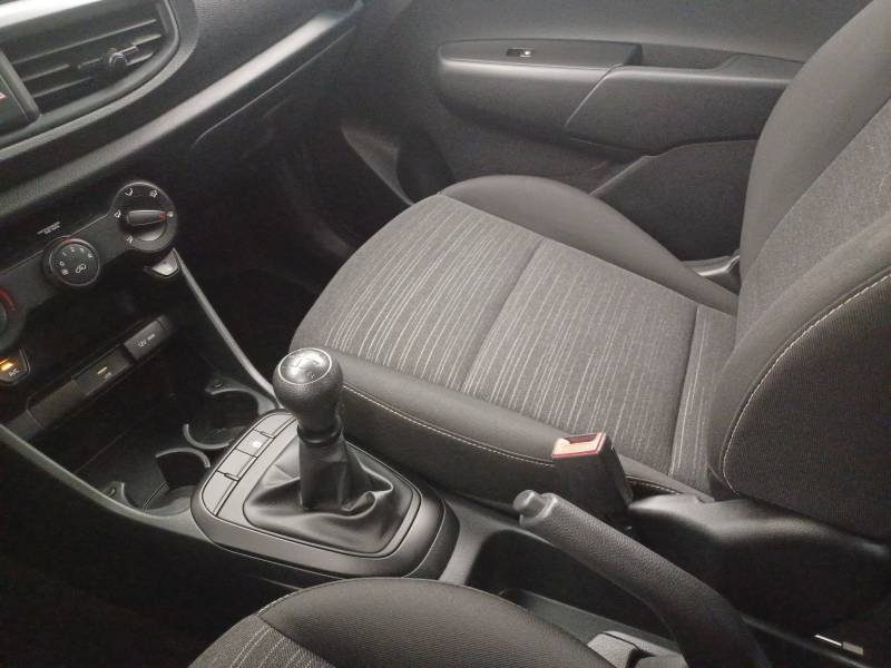 Kia Picanto - Photo 26