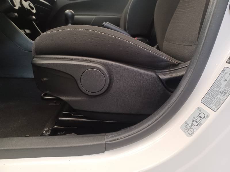 Kia Picanto - Photo 35
