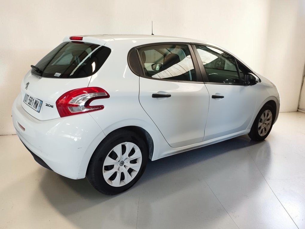 Peugeot 208 - Photo 7