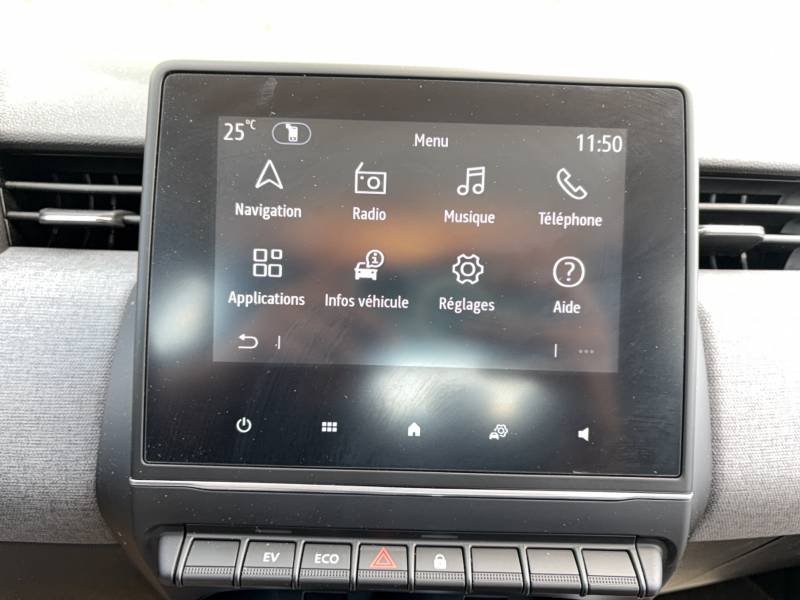 Renault Clio - Photo 17