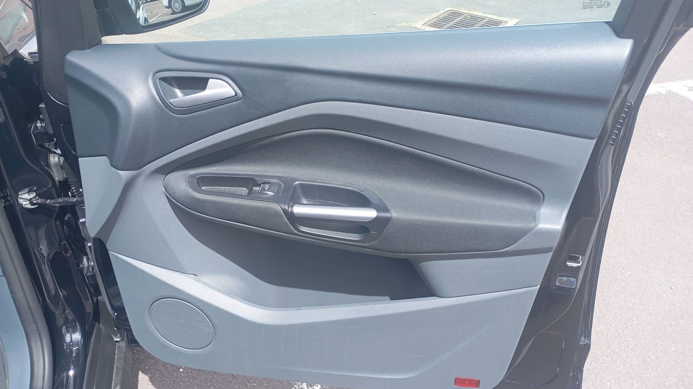 Ford C-Max - Photo 23