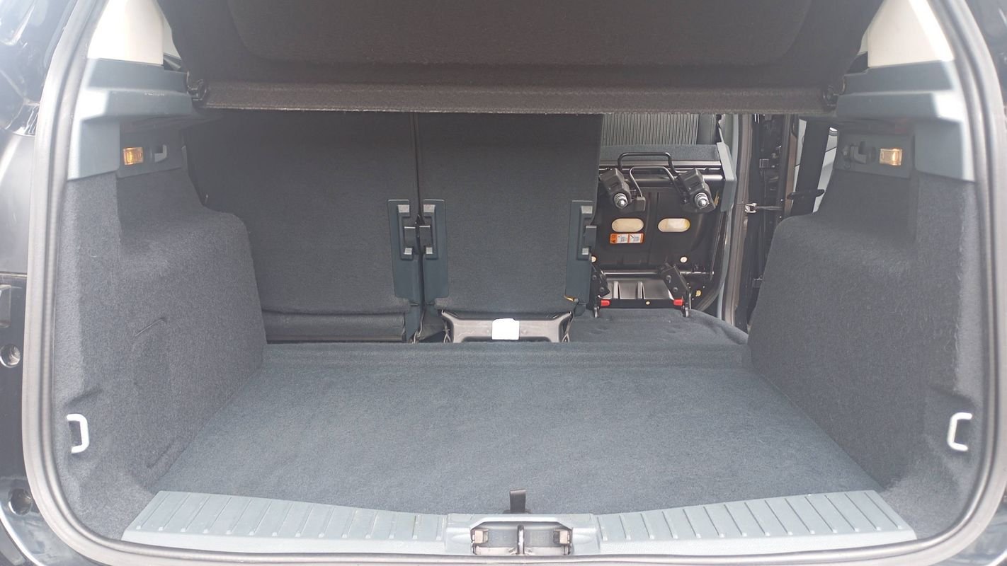 Ford C-Max - Photo 25