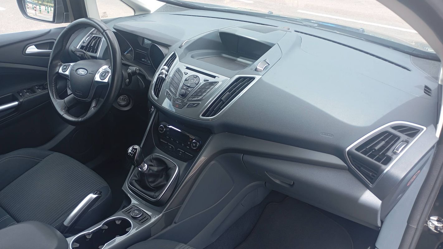 Ford C-Max - Photo 10
