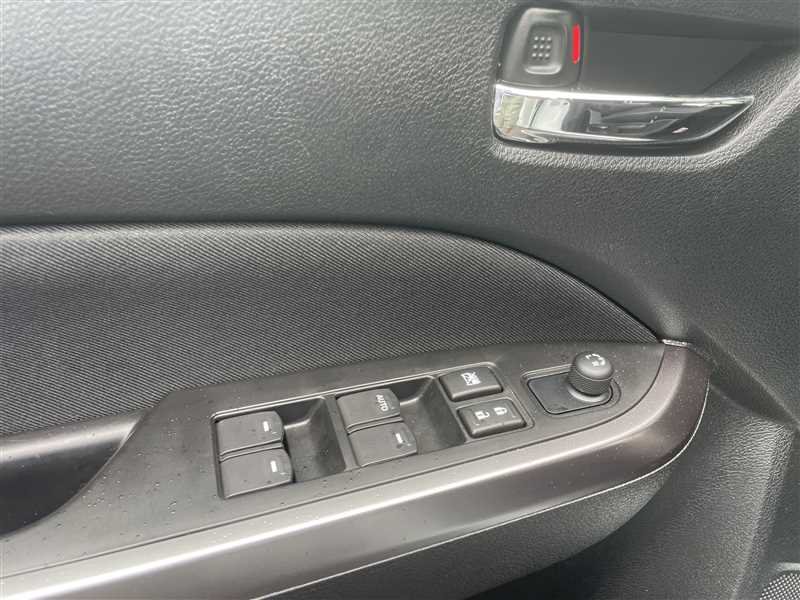 Suzuki Vitara - Photo 12