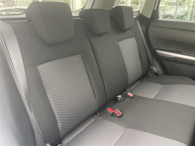 Suzuki Vitara - Photo 10