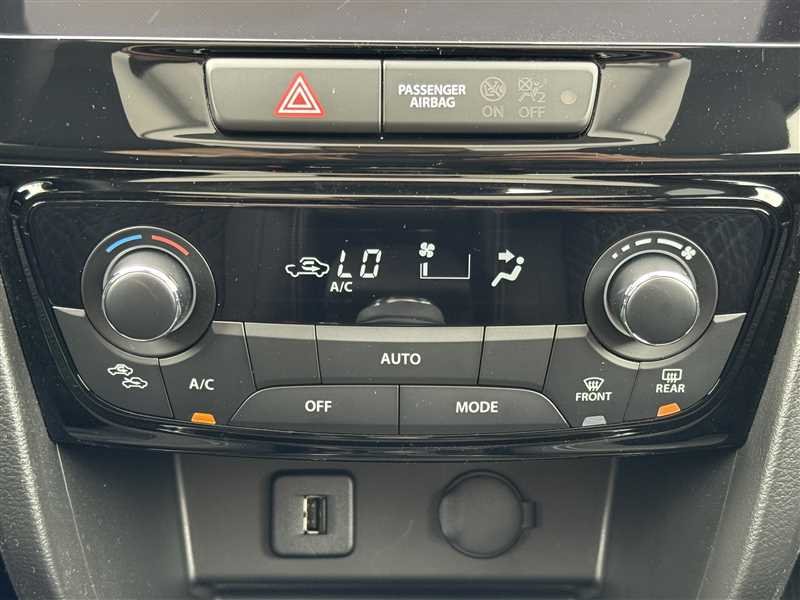 Suzuki Vitara - Photo 12