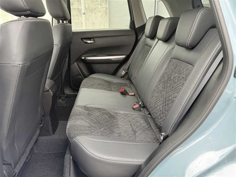 Suzuki Vitara - Photo 13