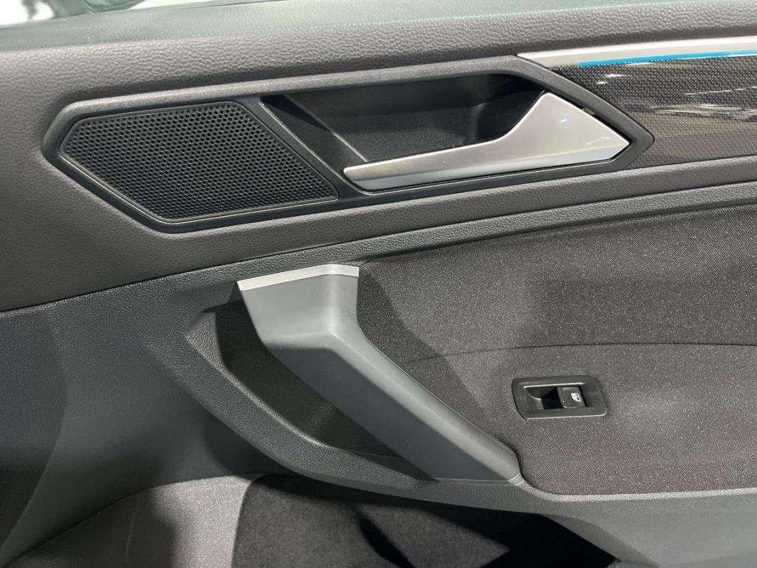 Volkswagen Tiguan - Photo 15
