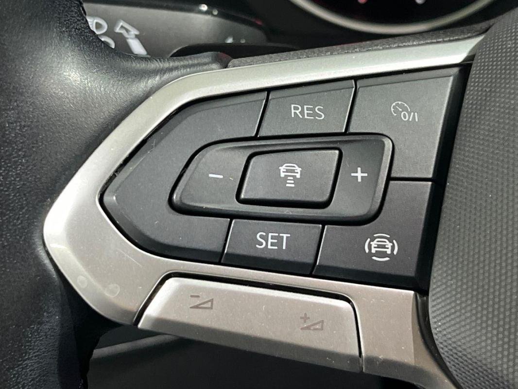 Volkswagen Tiguan - Photo 21