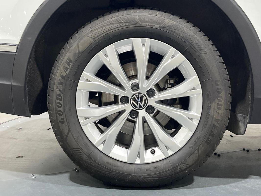 Volkswagen Tiguan - Photo 28