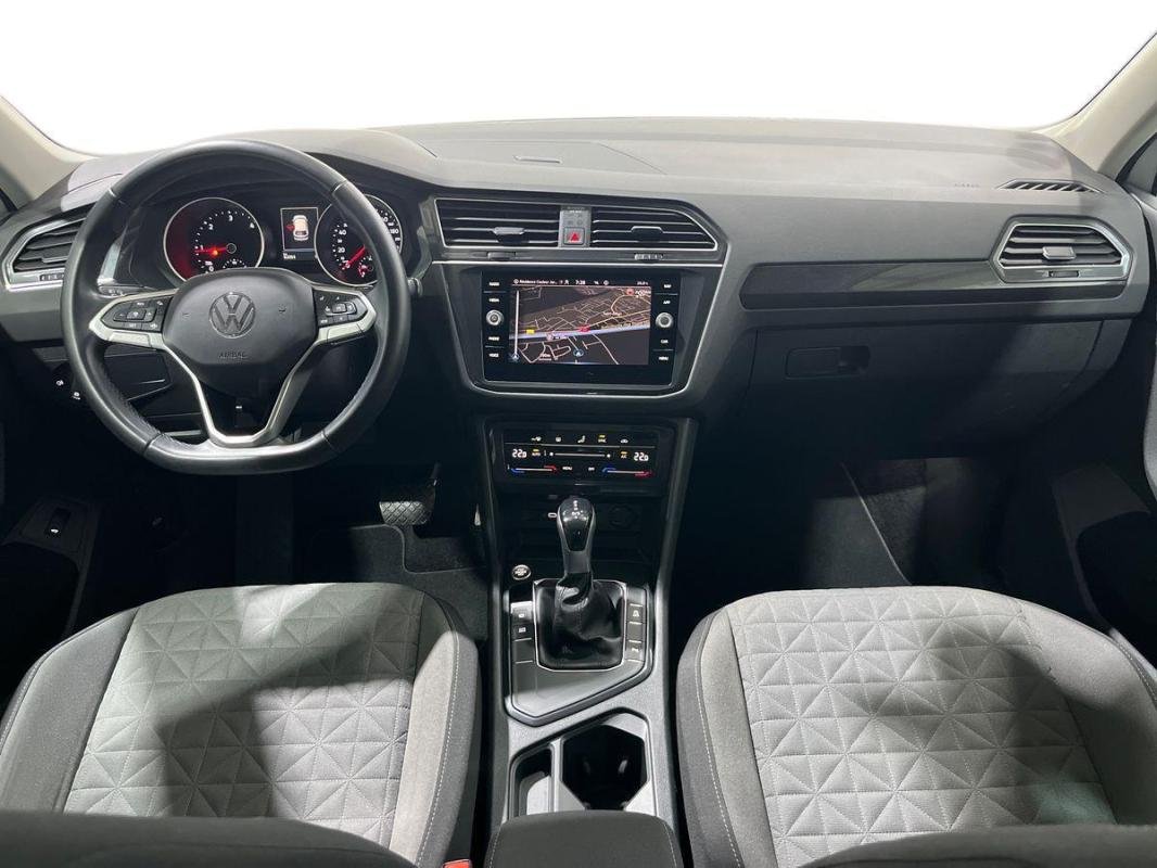 Volkswagen Tiguan - Photo 8