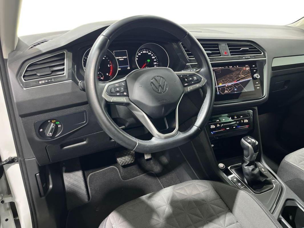 Volkswagen Tiguan - Photo 9