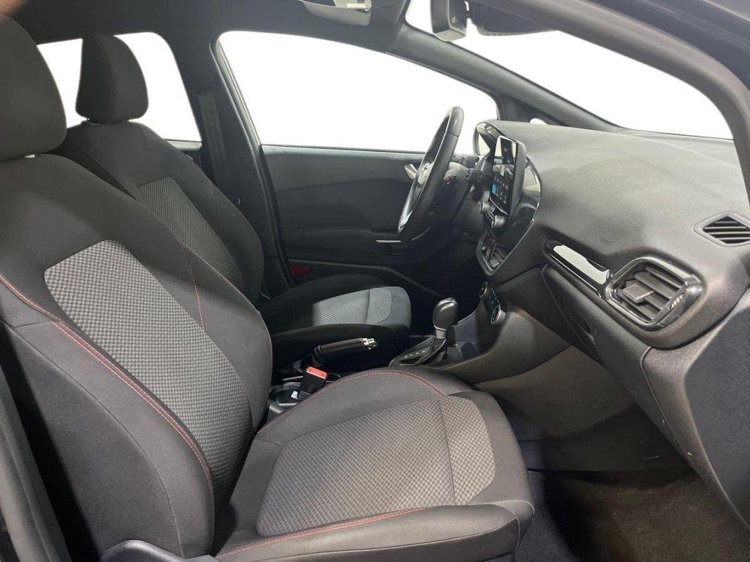 Ford Fiesta - Photo 20