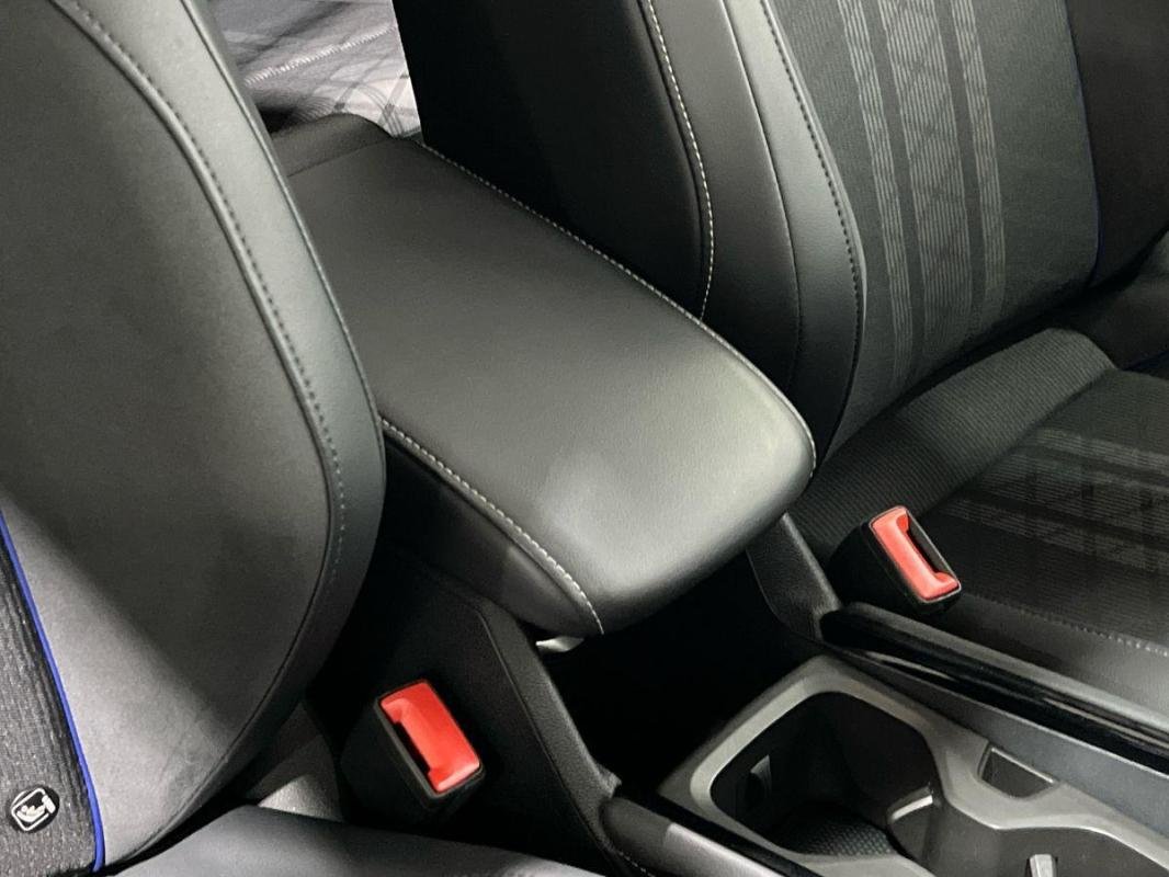 Volkswagen Tiguan - Photo 12
