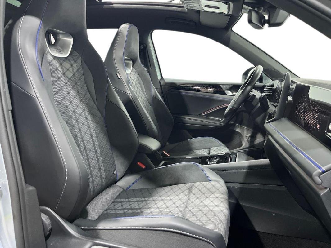Volkswagen Tiguan - Photo 13