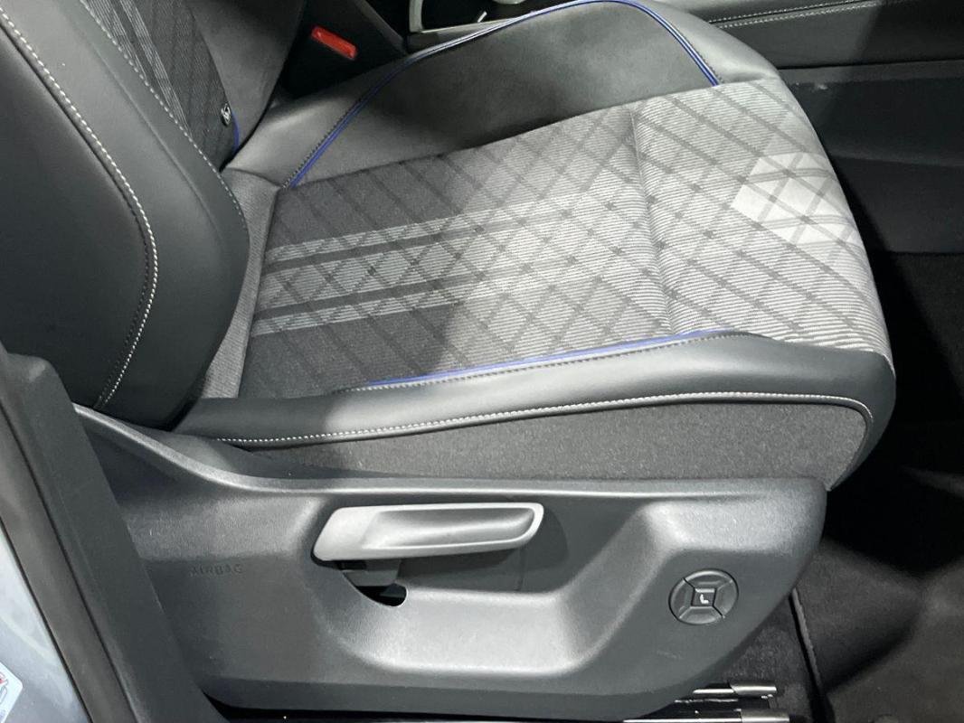 Volkswagen Tiguan - Photo 14