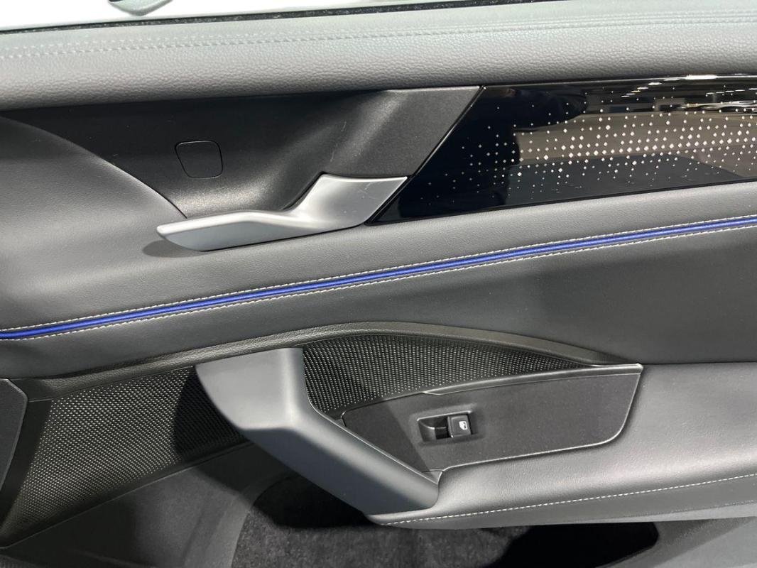 Volkswagen Tiguan - Photo 15