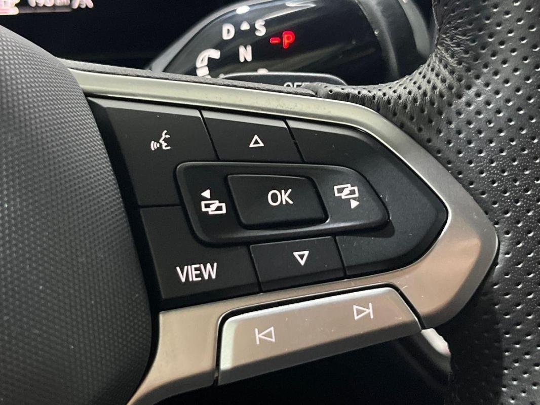 Volkswagen Tiguan - Photo 21