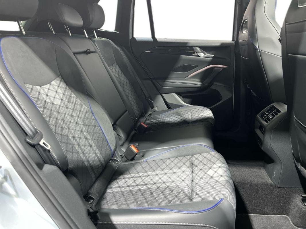 Volkswagen Tiguan - Photo 23