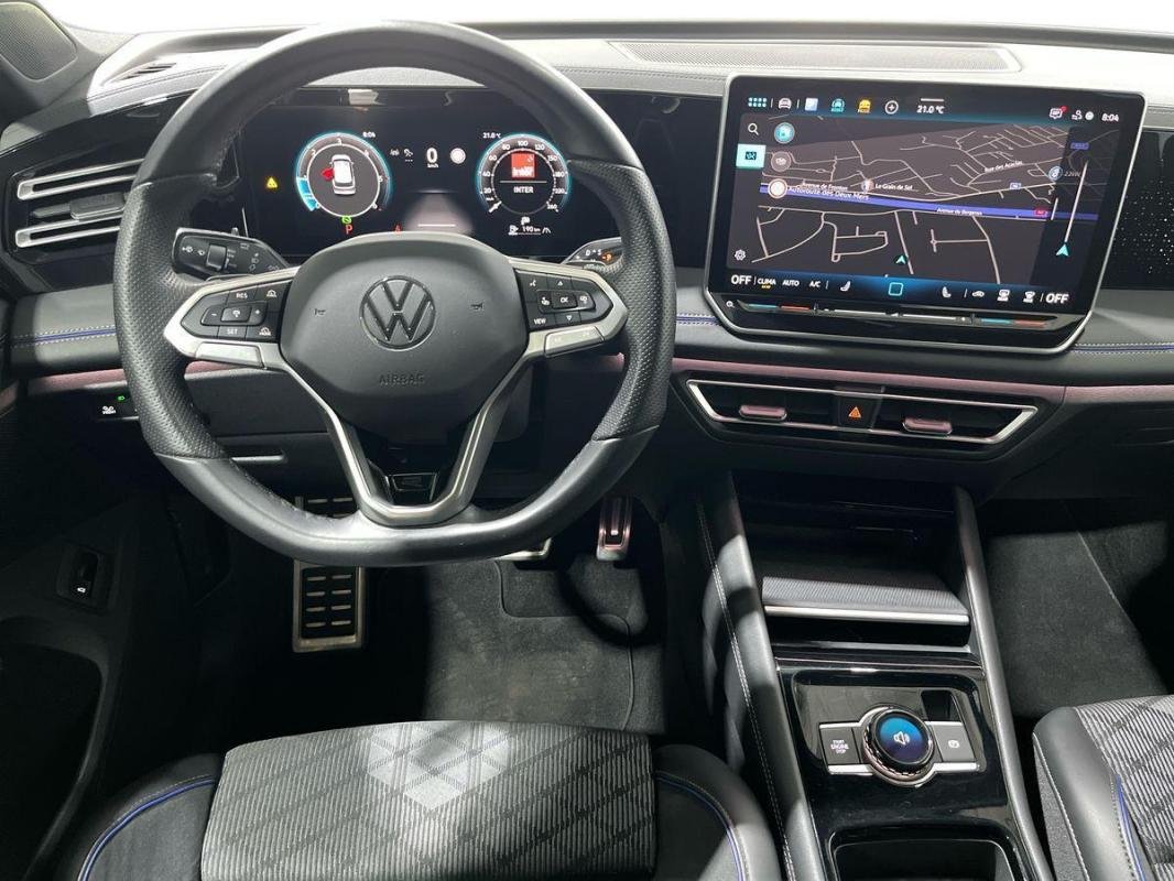 Volkswagen Tiguan - Photo 24