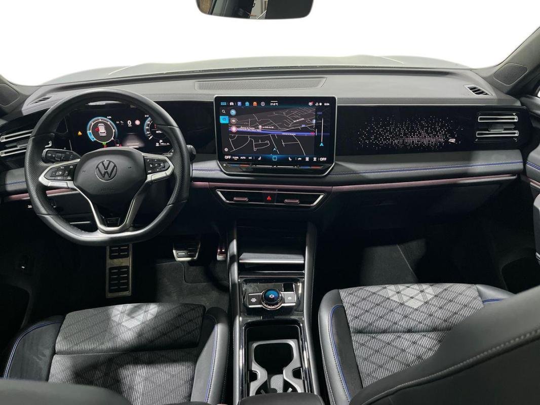 Volkswagen Tiguan - Photo 8