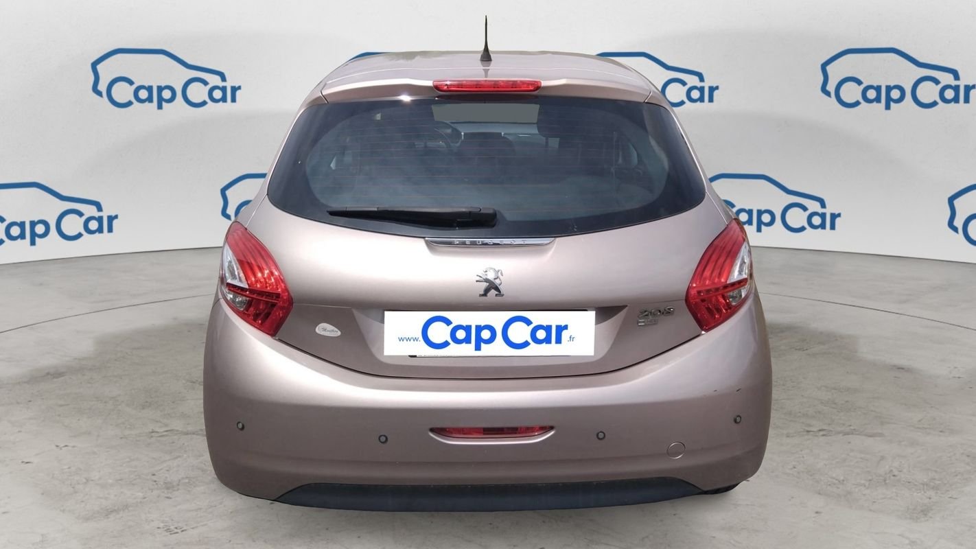 Peugeot 208 - Photo 3