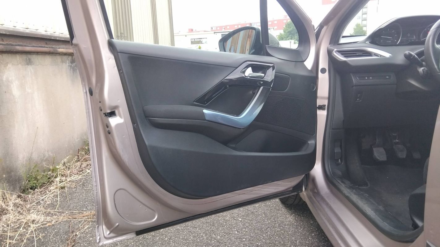 Peugeot 208 - Photo 7