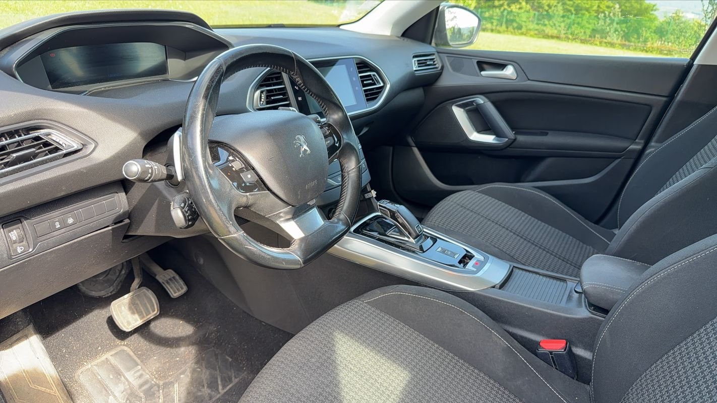 Peugeot 308 - Photo 8