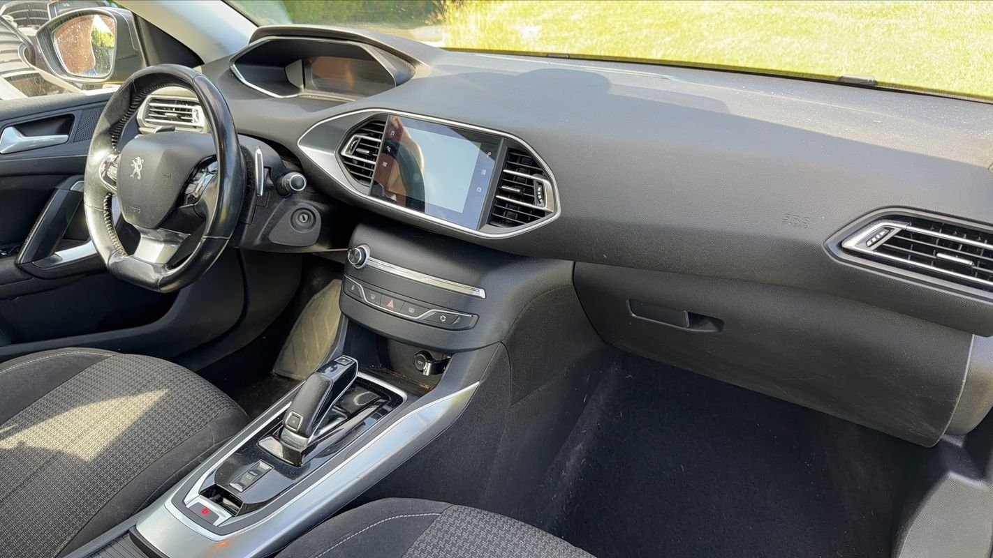 Peugeot 308 - Photo 10