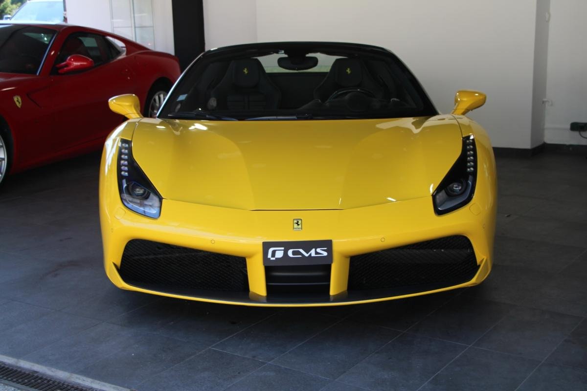 Ferrari 488 Spider - Photo 2