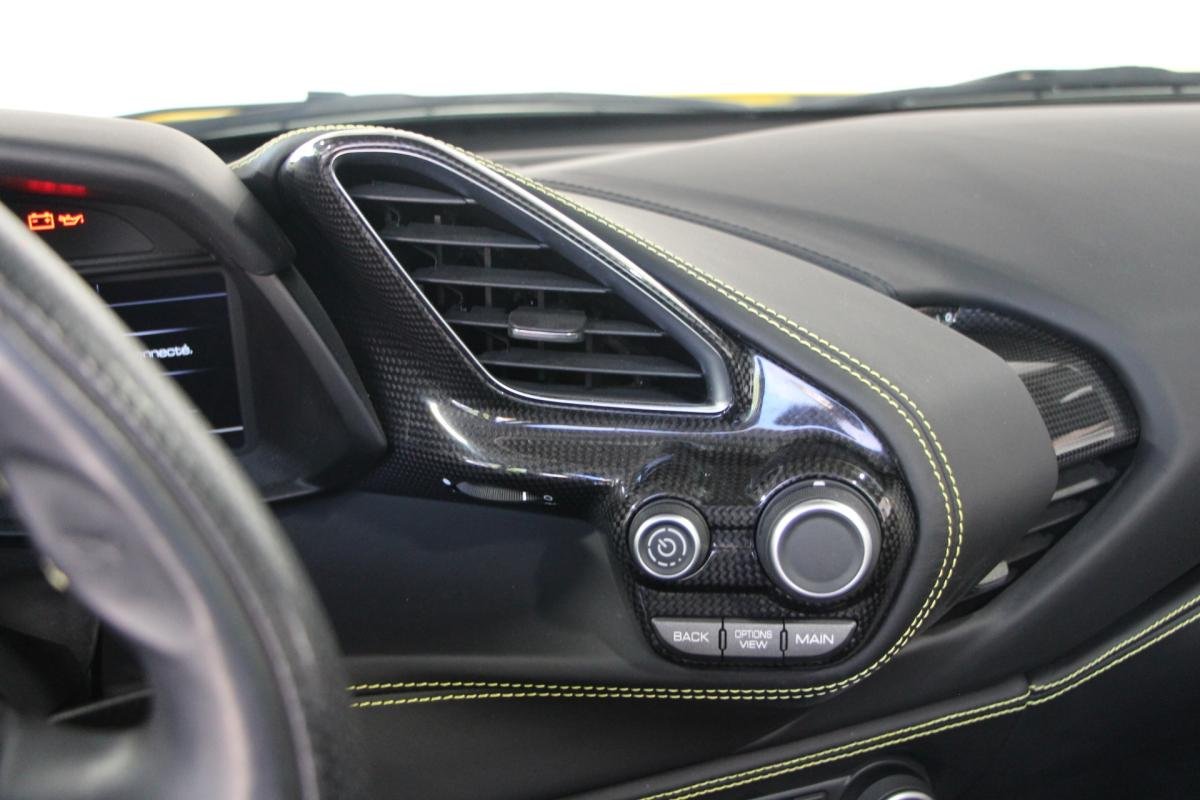 Ferrari 488 Spider - Photo 32