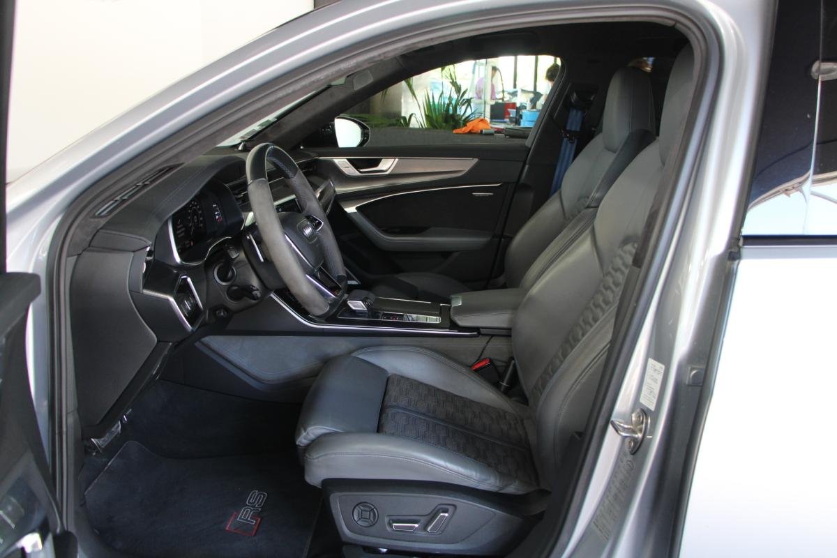 Audi RS6 Avant - Photo 15